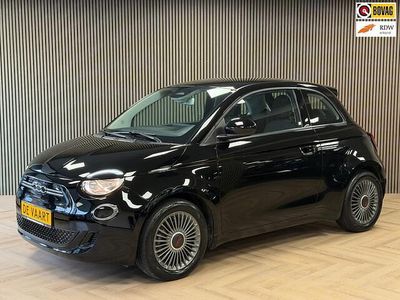 Zwart Occasion 2022 Fiat 500e Icon Hatchback | € 17.995 (Eerlijke prijs)