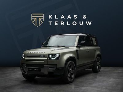 Groen (metallic) Gebruikt 2025 Land Rover Defender Black Edition SUV | € 102.800 (Iets duurder)