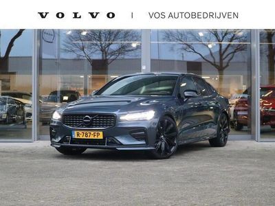 tweedehands Volvo S60 B3 R-Design l Adaptieve Cruise Control met Pilot Assist l Park Assist voor + achter & camera l Stylingset l Elektrisch bedienbare bestuurdersstoel met geheugen l Verwarmbare voorstoelen l Verwarmbaar stuurwiel l Apple CarPlay l Sensus Navigatie