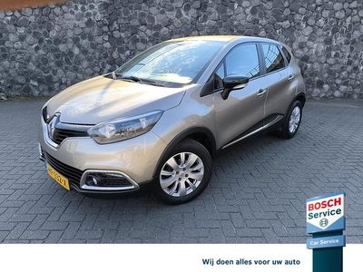Bruin Gebruikt 2015 Renault Captur Expression SUV | € 9.845 (Eerlijke prijs)