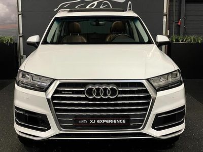 Wit (metallic) Gebruikt 2019 Audi Q7 Comfort SUV | € 29.950