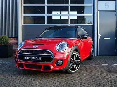 Rood Gebruikt 2018 Mini Cooper S Business Hatchback | € 25.700 (Eerlijke prijs)
