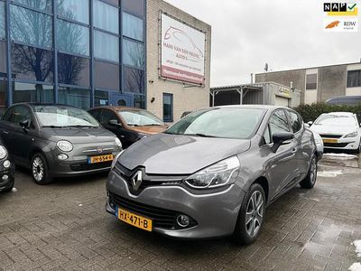 Grijs Occasion 2016 Renault Clio IV Night&Day Hatchback | € 6.749 (Eerlijke prijs)