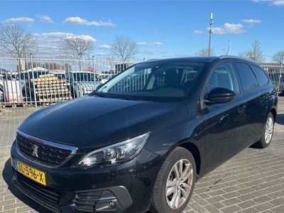 tweedehands Peugeot 308 1.2 PureTech Blue Lease Executive Apple carplay | Panoramadak | DAB+