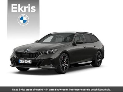 Grijs Nieuw 2026 BMW 550e Comfort Edition Stationwagen | € 117.184