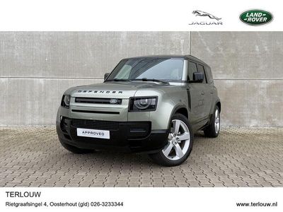 Pangea green (groen metallic)zwart Gebruikt 2024 Land Rover Defender SE Dynamic SUV | € 113.630