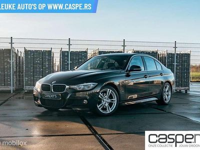 Zwart Gebruikt 2018 BMW 330e Executive Sedan | € 18.990 (Eerlijke prijs)