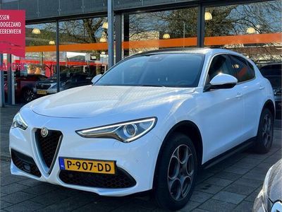 tweedehands Alfa Romeo Stelvio BWJ 2019 / 2.0 T 281PK AWD Special Edition / Pano dak / Leer / LED/Xenon / 19'' LMV / Navi / Clima / Camera a. / Carplay