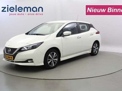 tweedehands Nissan Leaf Electric Connecta 40 kWh - Navi, Clima, (10.900 NA