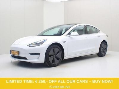 Wit (parellak) Occasion 2019 Tesla Model 3 Long Range AWD Sedan | € 19.400 (Eerlijke prijs)