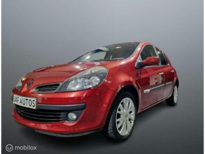 Rood Gebruikt 2007 Renault Clio R.S. Rip Curl Hatchback | € 2.250 (Iets duurder)