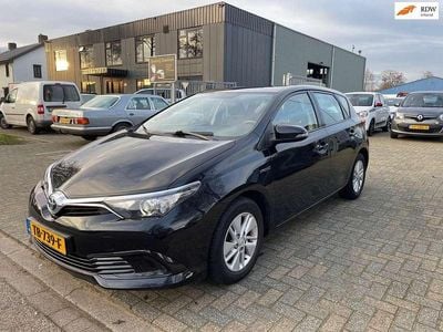 Zwart Gebruikt 2016 Toyota Auris Hybrid Hatchback | € 9.995 (Super prijs)