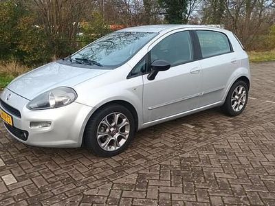 Grijs (metallic) Gebruikt 2013 Fiat Punto Evo Hatchback | € 2.950 (Eerlijke prijs)