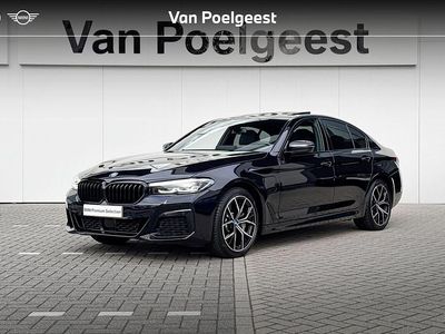 M carbonschwarz Occasion 2023 BMW 530e Executive Sedan | € 42.800 (Eerlijke prijs)