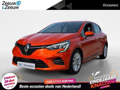 Donker valenciaoranje Gebruikt 2019 Renault Clio IV Intens Hatchback | € 12.735 (Eerlijke prijs)