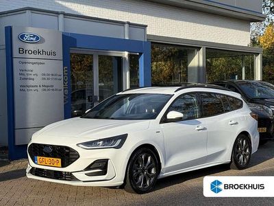 Wit Gebruikt 2024 Ford Focus ST-Line Stationwagen | € 26.950 (Eerlijke prijs)