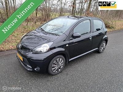 Occasion Toyota Aygo 68 PK (50 kW) 2012 Zwart Hatchback