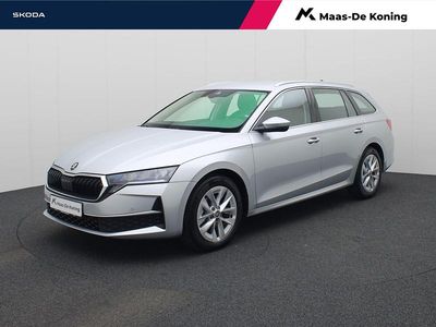 Grijs Occasion 2025 Skoda Octavia Selection Stationwagen | € 34.880 (Duur)