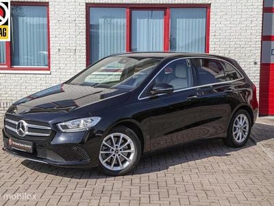 Occasion Mercedes B250e Luxury 2022 Zwart MPV
