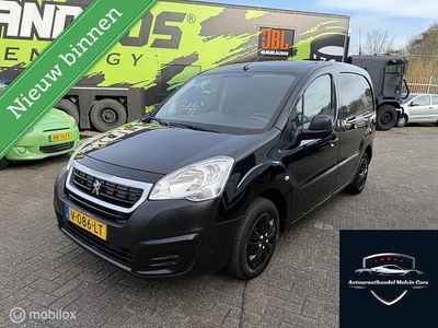 Zwart Occasion 2018 Peugeot Partner MPV | € 4.999 (Goede deal)