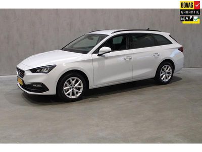 Wit Occasion 2023 Seat Leon Business Stationwagen | € 24.995 (Eerlijke prijs)