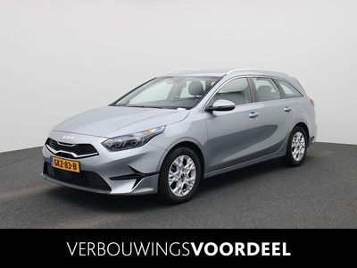 Grijs Occasion 2024 Kia Ceed Hatchback | € 25.940 (Eerlijke prijs)