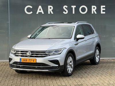 Grijs (metallic) Gebruikt 2021 VW Tiguan Business+ SUV | € 28.945 (Super prijs)