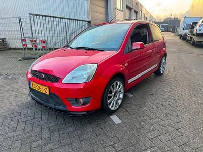 Occasion Ford Fiesta ST 150 PK (110 kW) 2005 Rood Hatchback
