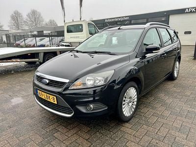 Zwart (metallic) Occasion 2010 Ford Focus Limited Stationwagen | € 3.250 (Eerlijke prijs)