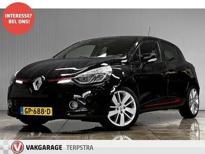 Zwart (metallic) Occasion 2015 Renault Clio IV Dynamique Hatchback | € 5.995 (Eerlijke prijs)