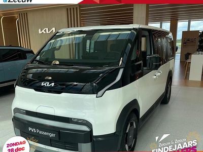Rood Nieuw 2025 Kia PV5 MPV | € 47.245