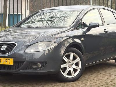 Grijs Gebruikt 2007 Seat Leon Hatchback | € 1.550 (Eerlijke prijs)