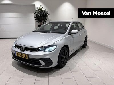 Grijs, metallic lak Occasion 2023 VW Polo Life Hatchback | € 19.900 (Eerlijke prijs)