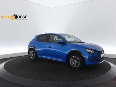 tweedehands Peugeot e-208 EV Blue Lease Allure 50 kWh | €2.000 Subsidie | Camera | Navigatie | Parkeersensoren | Apple Carplay