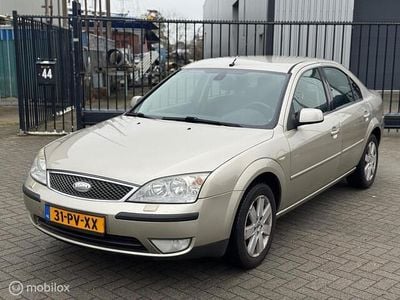 Occasion Ford Mondeo Futura 125 PK (91 kW) 2005 Beige Sedan