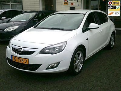 tweedehands Opel Astra 1.4 Business Edition (AIRCO/NAV/LMV)