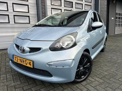 Blauw (metallic) Gebruikt 2008 Toyota Aygo Hatchback | € 1.199 (Goede deal)