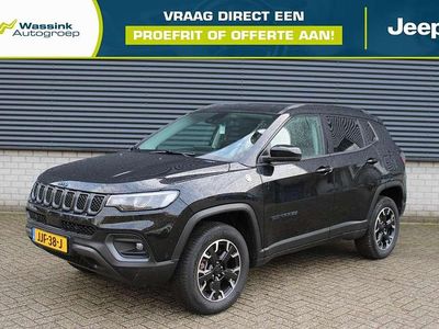 Zwart Occasion 2022 Jeep Compass Trailhawk SUV | € 25.940 (Eerlijke prijs)