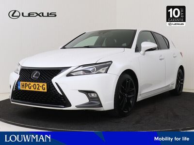 Lexus CT200h