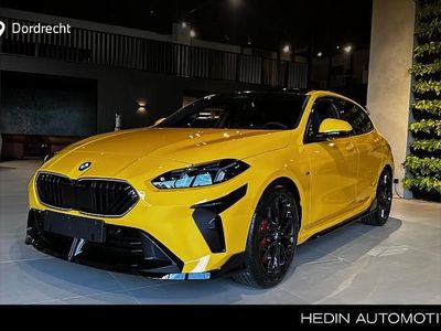 Geel Nieuw 2025 BMW 120 M Sport Hatchback | € 66.587