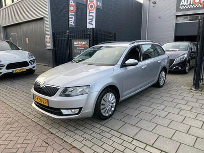 Grijs Gebruikt 2013 Skoda Octavia Ambition Stationwagen | € 3.999 (Eerlijke prijs)