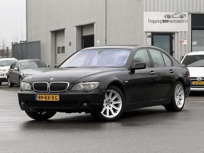 Zwart Gebruikt 2005 BMW 750 Basis Sedan | € 5.750