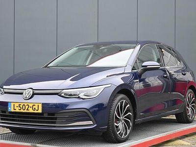 Blauw Occasion 2021 VW Golf VIII Style Hatchback | € 18.450 (Goede deal)