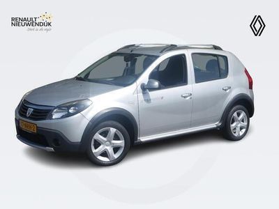 tweedehands Dacia Sandero 1.6 Stepway | Airco | Radio CD | Sportlook wieldoppen | Elektrische ramen voor |