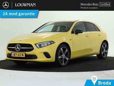 Geel Occasion 2022 Mercedes A250 Hatchback | € 29.750 (Eerlijke prijs)
