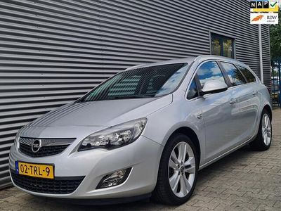 Grijs, metallic lak Occasion 2012 Opel Astra Sport Stationwagen | € 3.995 (Eerlijke prijs)
