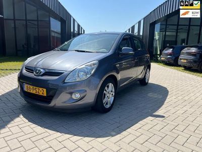 tweedehands Hyundai i20 1.2i i-Motion Airco Trekhaak Elek pakket NAP NL