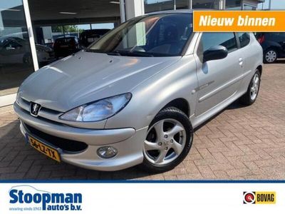 tweedehands Peugeot 206 1.6 16V Quiksilver Airco Cruise El.ramen CV 122.205km