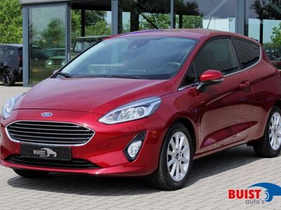 Occasion Ford Fiesta Titanium 101 PK (74 kW) 2017 Rood, metallic lak Hatchback