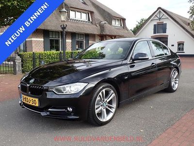 Zwart Gebruikt 2013 BMW 320 Sport Line Sedan | € 14.900 (Duur)